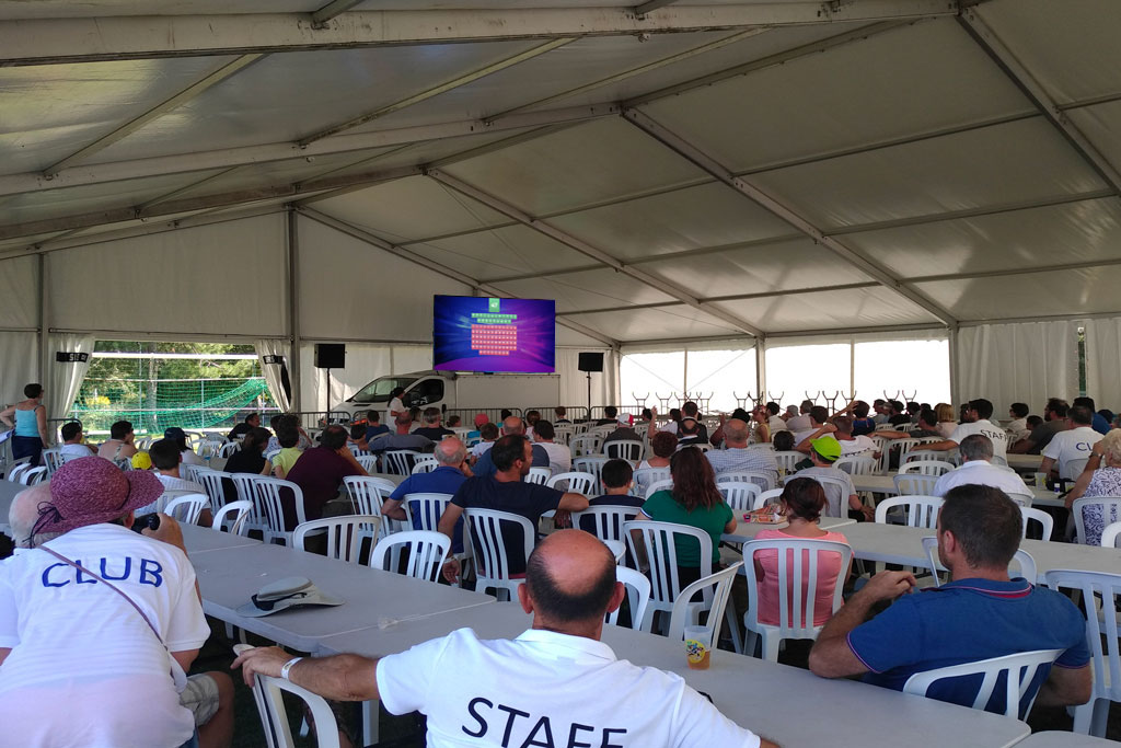 Partie de loto interactif sur écran Géant LED